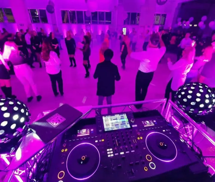 شناخت رفتار مخاطب در مراسم‌های مختلف