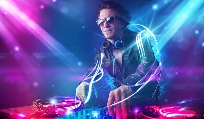 تأثیر زبان بدن دیجی در ارتباط با جمع